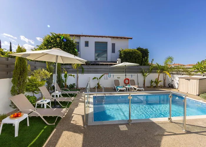 Accomoteleia Blue Villa